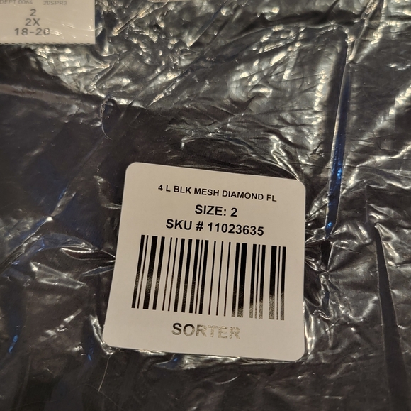 TORRID Premium Leggings Diamond Mesh Size 2 - Picture 6 of 10